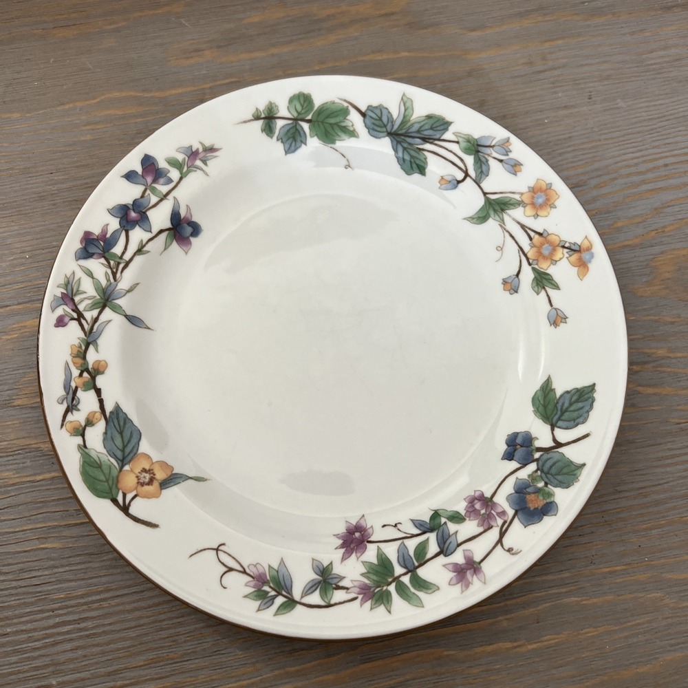 White Flowerly Dessert Plate by Woodhill 7.5"